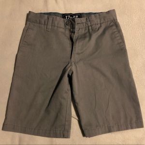 Boys 17th Street Shorts, size 24 (10/12)